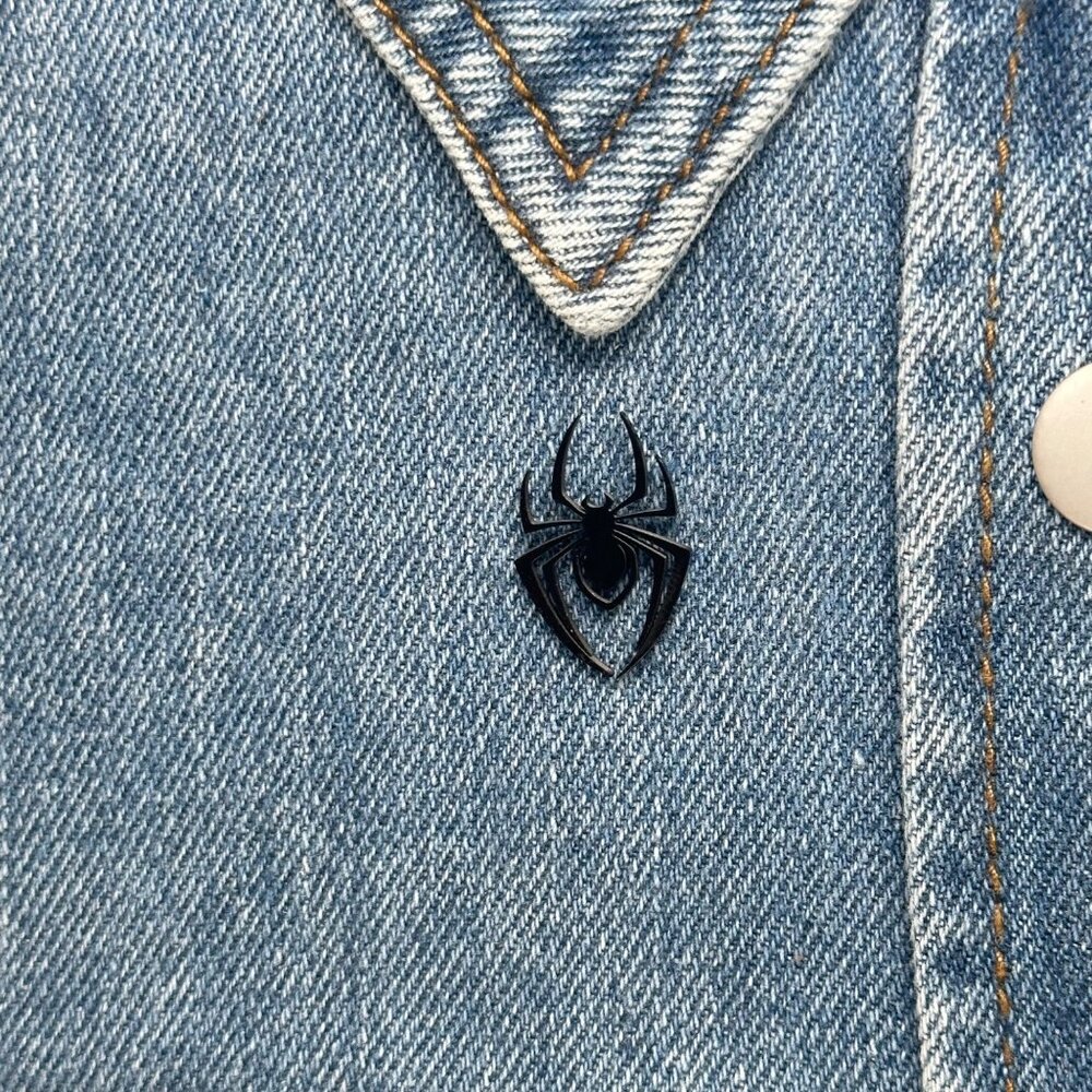 ⭐Gothic Spider Brooch Stainless Steel Badge Pins Black Color Metal Small Size⭐